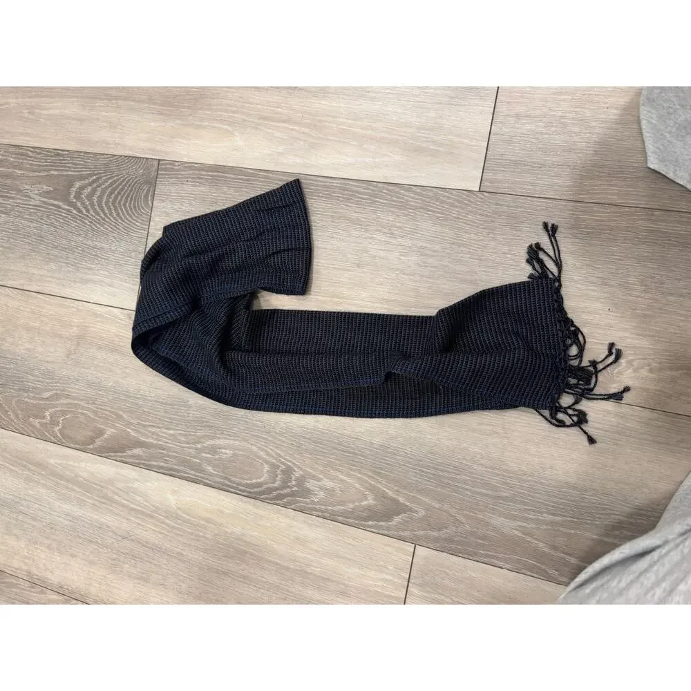 Bannana Republic Grey and Blue Wool scarf